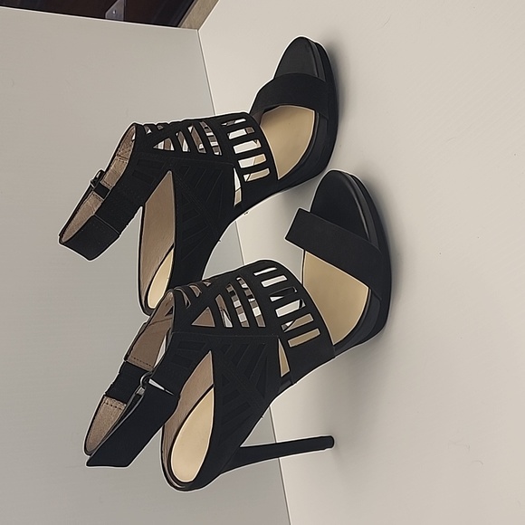 Kenneth Cole sandal stilettos - Picture 2 of 6